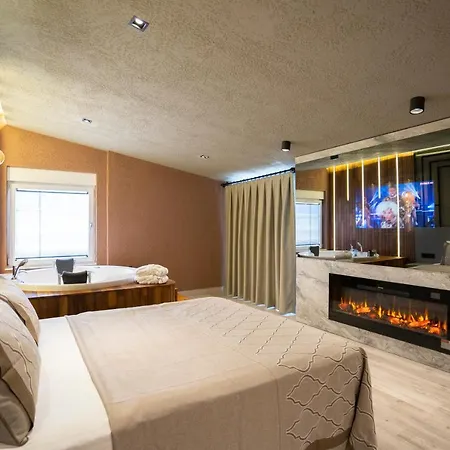 Hotel & (adults Only) *