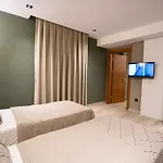 & (adults Only) Szálloda