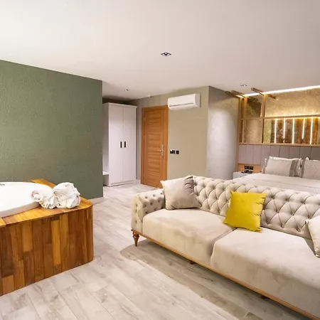 Hotel & (adults Only)